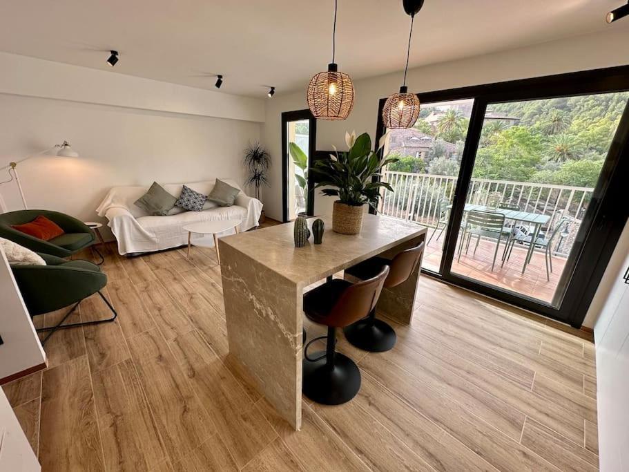 Moderno Y Acogedor Apartamento Con Terraza “ Llebeig” Сольєр Екстер'єр фото
