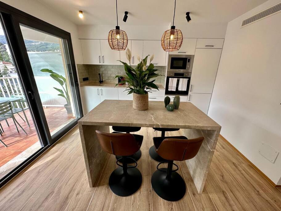 Moderno Y Acogedor Apartamento Con Terraza “ Llebeig” Сольєр Екстер'єр фото